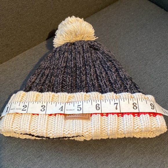Kombi Winter Beenie Pom Pom Hat - Picture 6 of 6